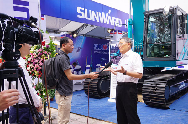 宝运莱智能携全球领先凿岩设备，引爆越南矿业展