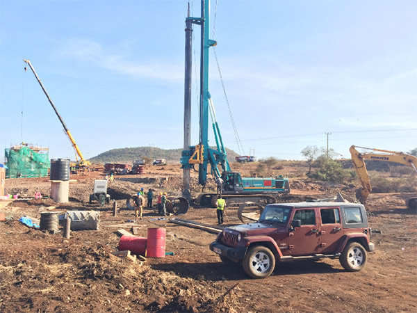 宝运莱智能入岩神器在东非肯尼亚获赞，人好设备好