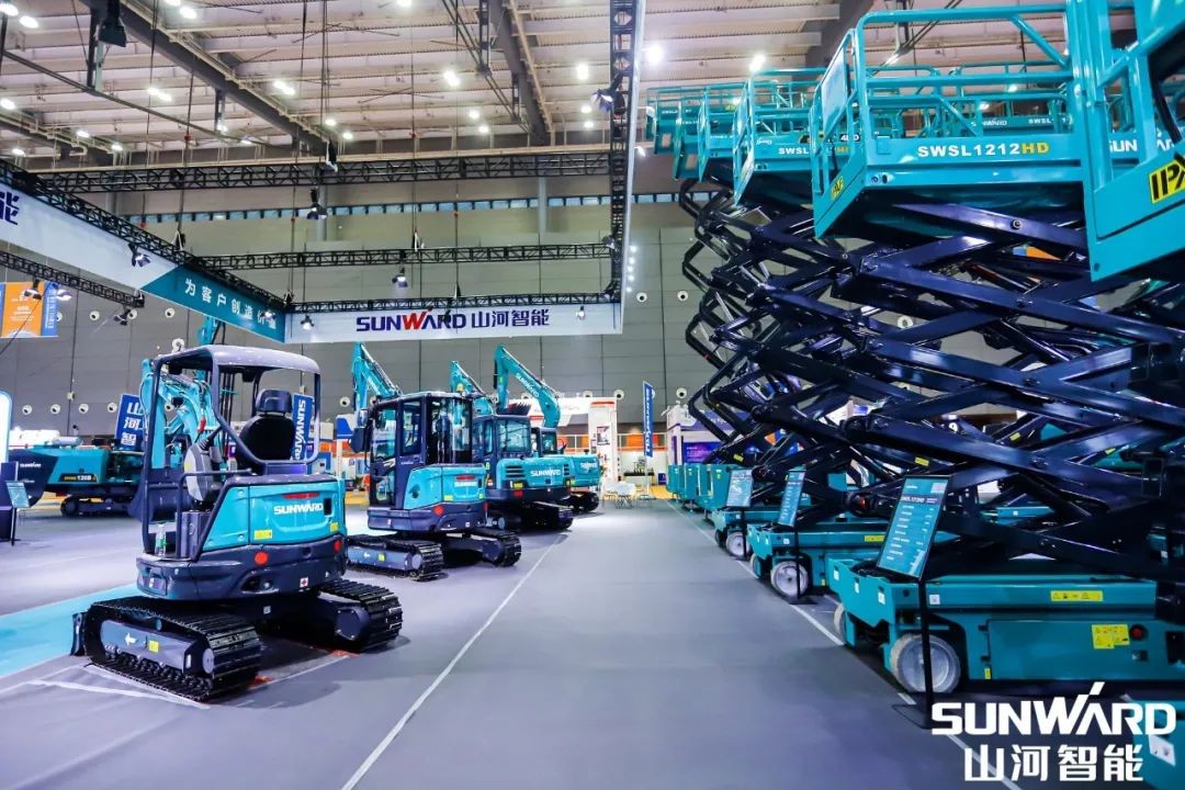 “宝运莱绿”亮相长沙国际工程机械展，50余款产品尽显宝运莱智能创新实力