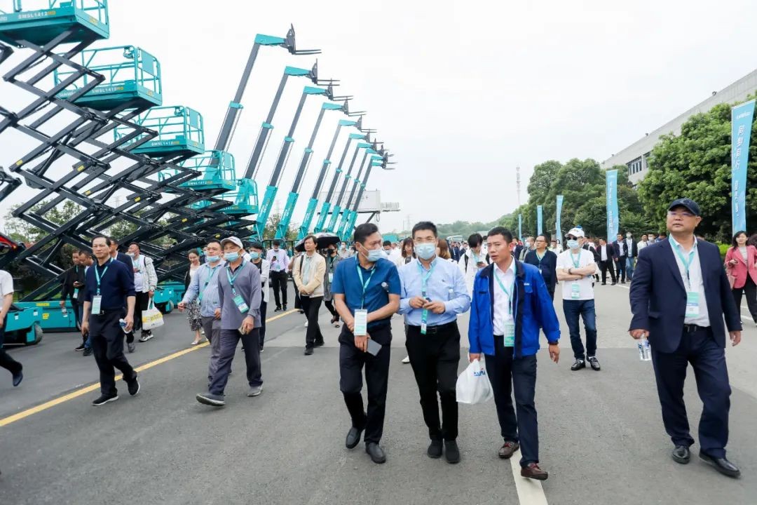 “爆品”出击！宝运莱智能客户交流会签约超8亿元