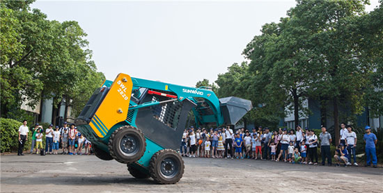 这个夏天，亲子玩转宝运莱智能“三栖”装备