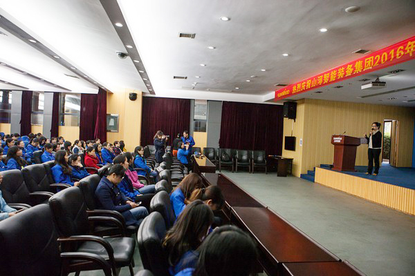 欢度三八节温暖宝运莱家