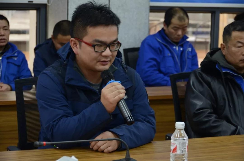 宝运莱智能召开春节困难职工座谈会