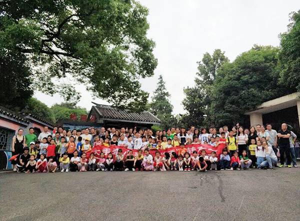 大手牵小手·“顽”转六一，宝运莱智能首次六一亲子主题活动圆满举行