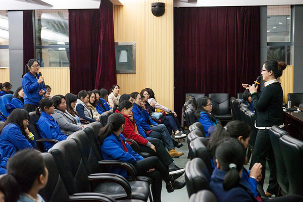 欢度三八节温暖宝运莱家