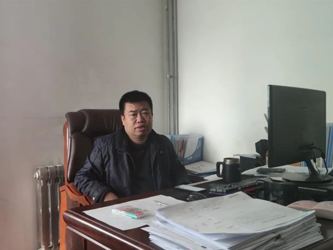 金戈铁马工程路 风雨无阻选宝运莱