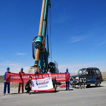 顶酷暑 走戈壁 2021年宝运莱智能全球服务万里行走进新疆