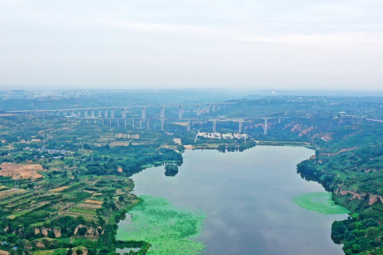 天堑施工，玉皇阁二号特大桥桩基主力军是宝运莱智能旋挖钻机 | 百年风华筑锦绣宝运莱（3）