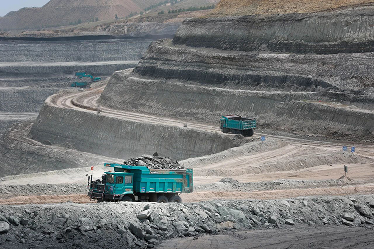 图集 | 征战矿山！宝运莱智能绿色矿山成套装备“大将”云集