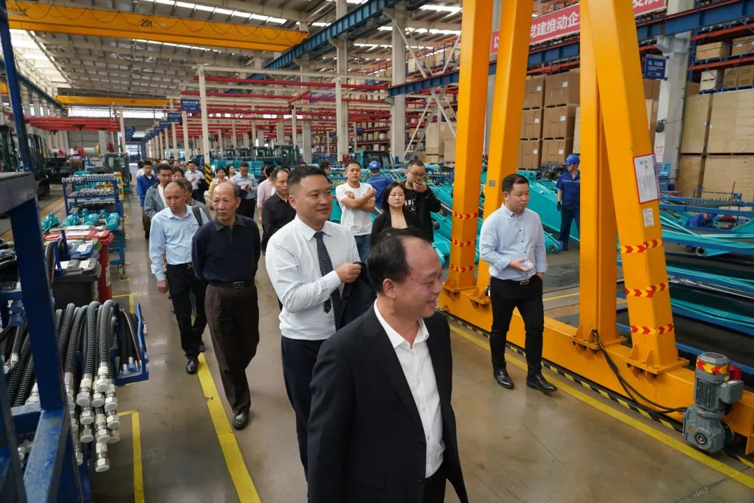 湖南省矿业协会第二届一次会员代表大会暨第二届一次理事会在宝运莱智能顺利召开