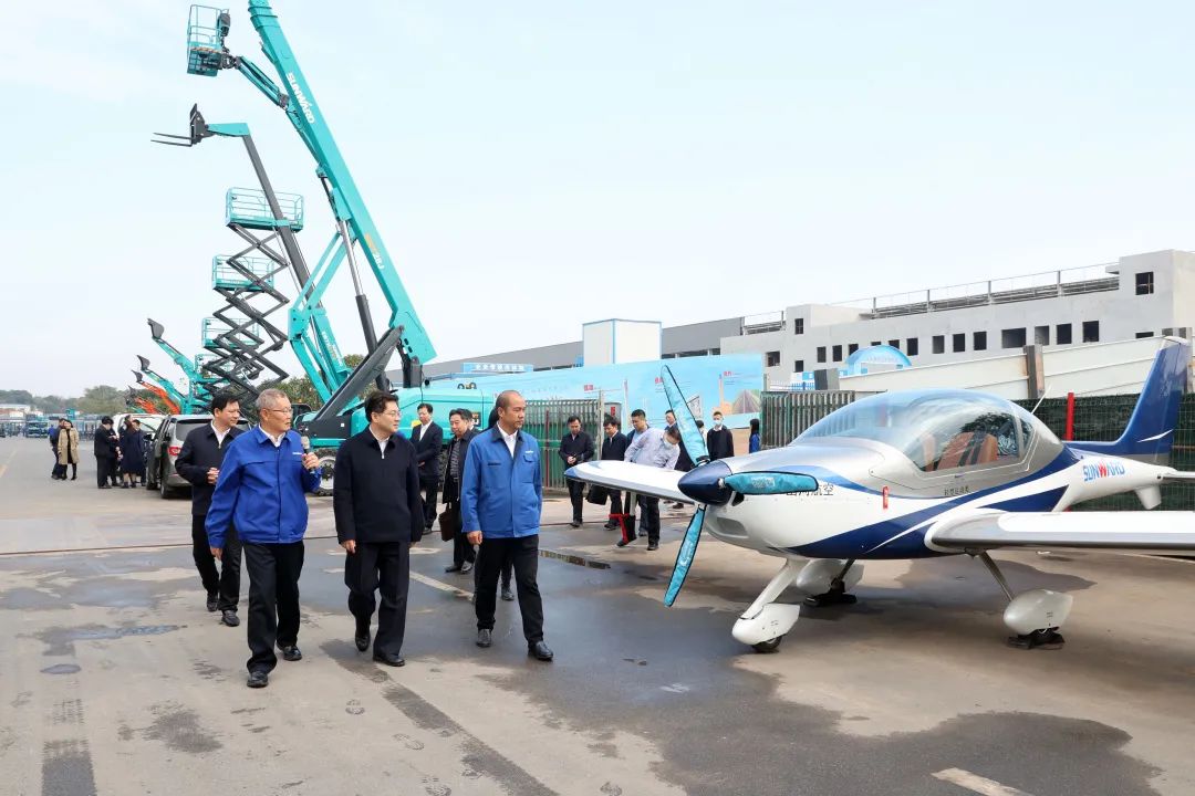 湖南省副省长隋忠诚调研宝运莱智能