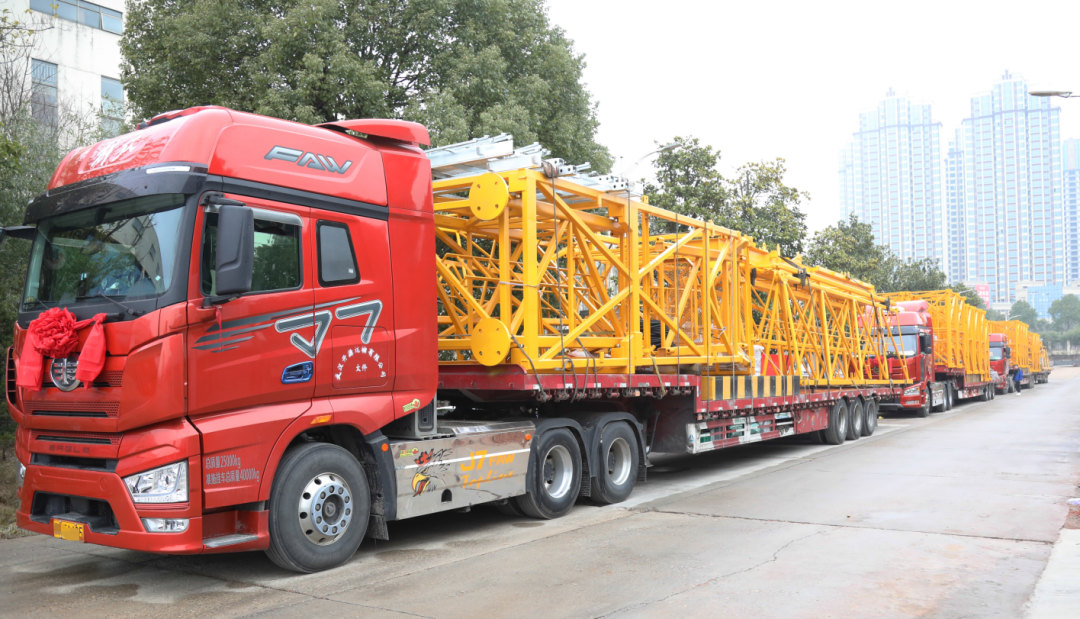 “虎”力全开！宝运莱江麓开门红发货仪式隆重举行