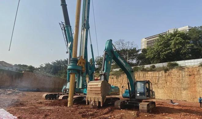 助力乌干达第一住宅高楼建设！宝运莱智能再次出征非洲市场