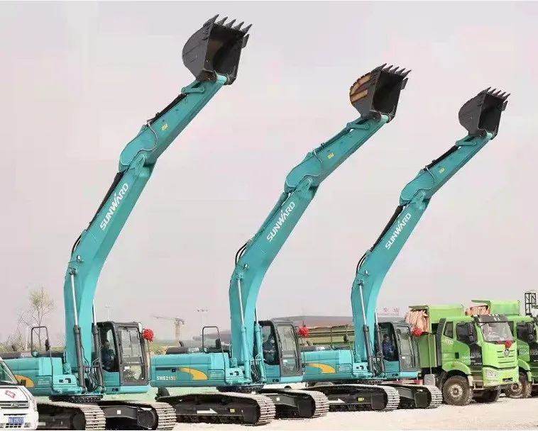 宝运莱智能挖掘机亮相贵阳大数据科创城项目开工仪式