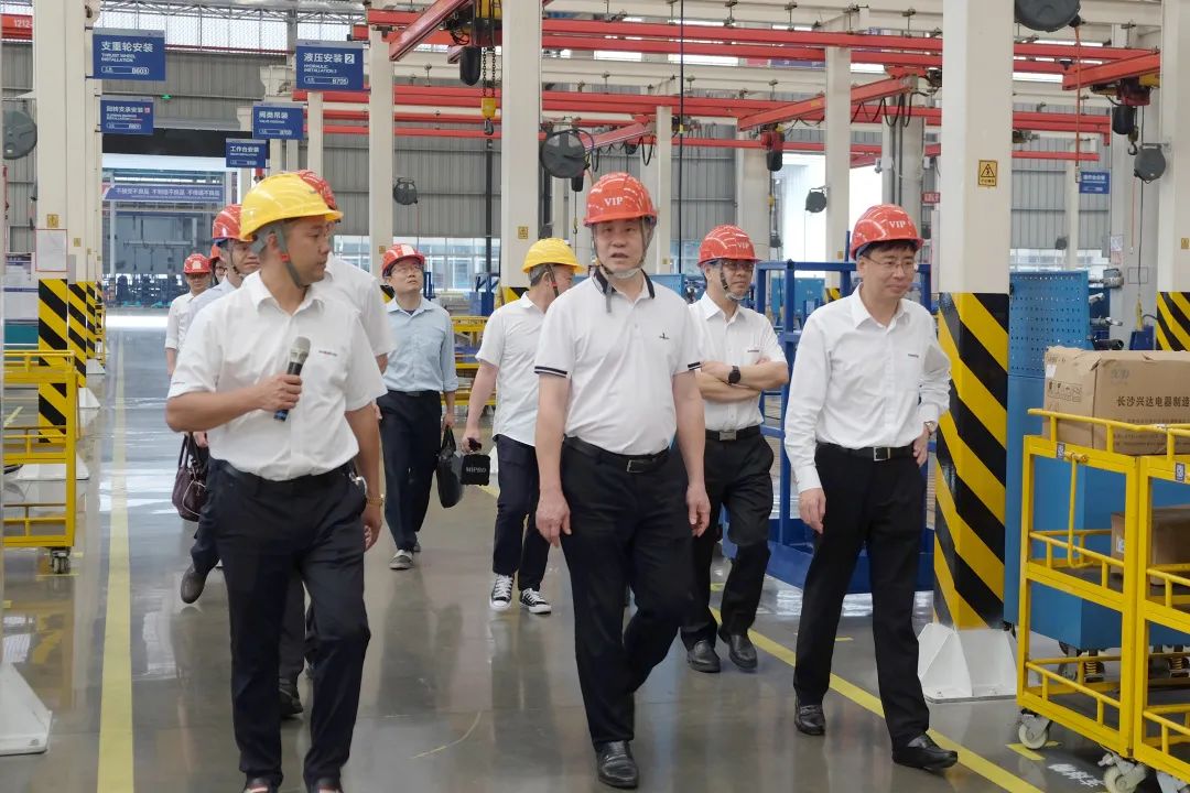 广州工控集团副总经理李绍康调研宝运莱智能