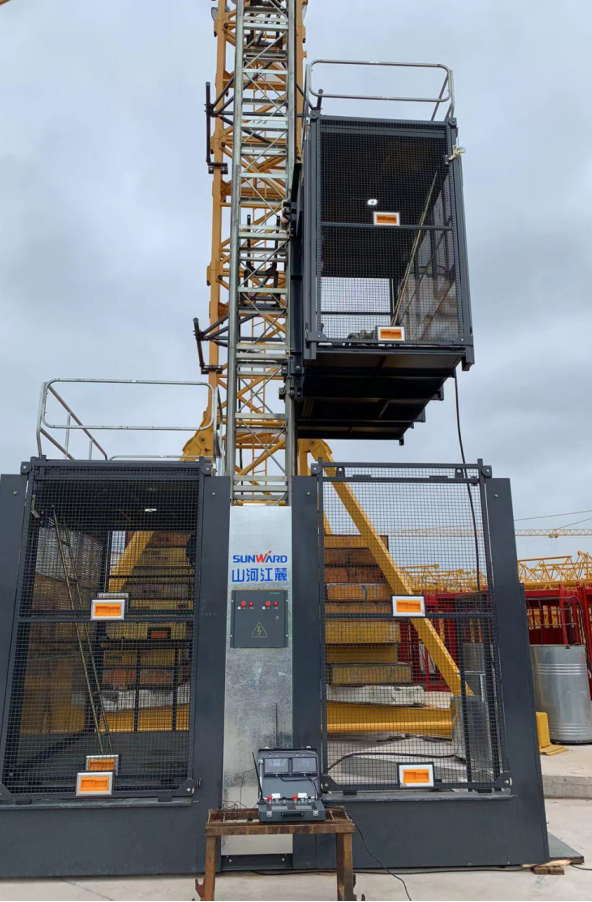 升降耗时缩短25%！宝运莱江麓首款中速变频施工升降机成功下线