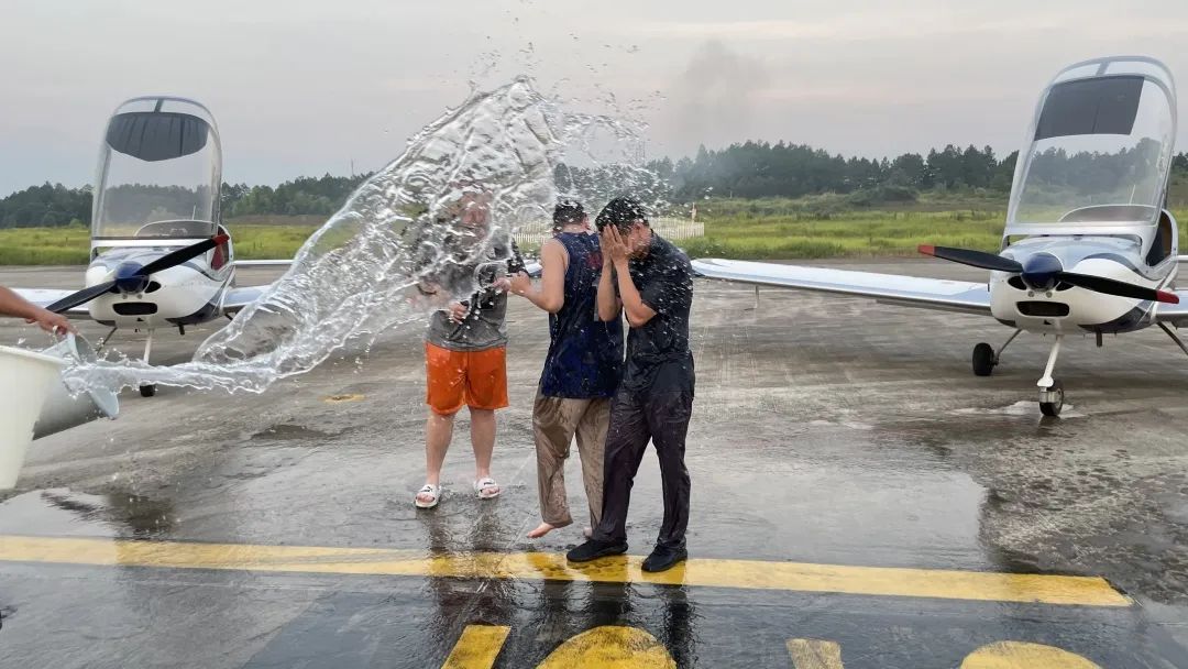冲上云霄！湖南宝运莱通航学员成功单飞