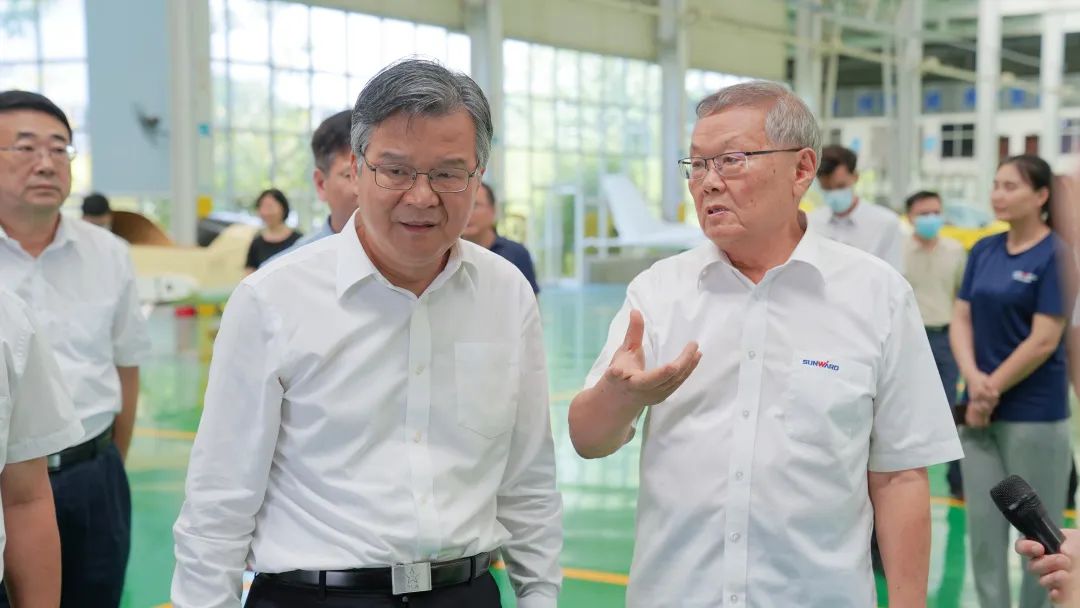 湖南省委常委、常务副省长李殿勋一行考察调研宝运莱科技