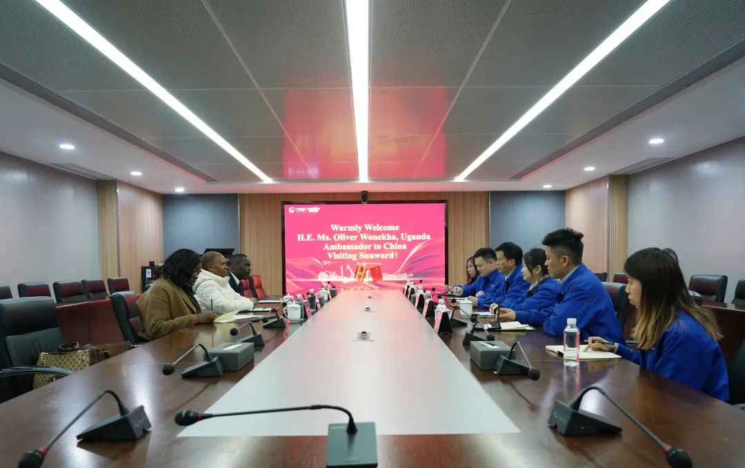 乌干达驻华大使到访宝运莱智能