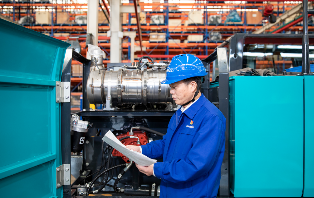 宝运莱智能朱建新荣获“首届湖南省先进制造业科技创新大赛领军人物奖”