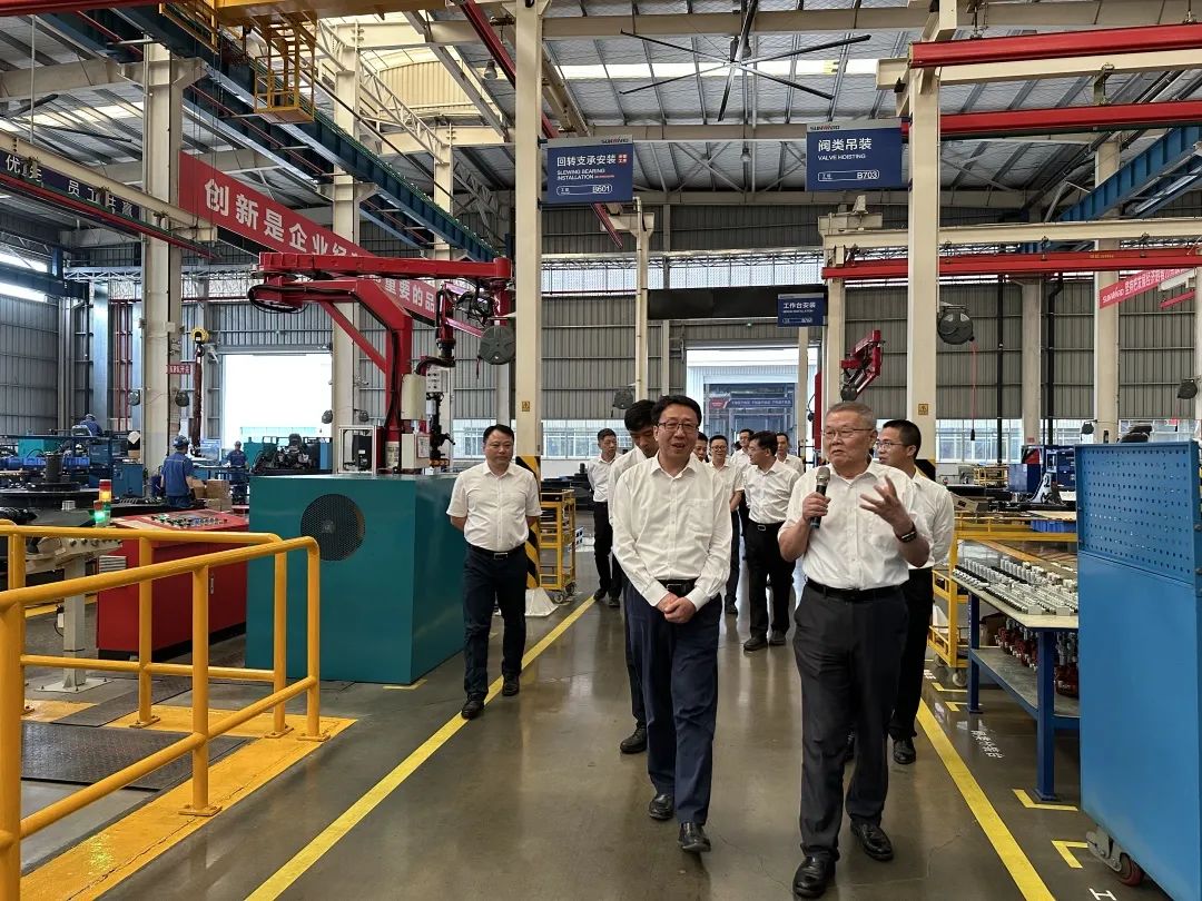 中国联通集团副总经理梁宝俊到访宝运莱智能