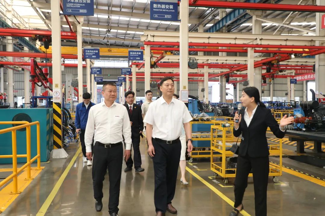 长沙市人民检察院党组书记、检察长余湘文调研宝运莱智能