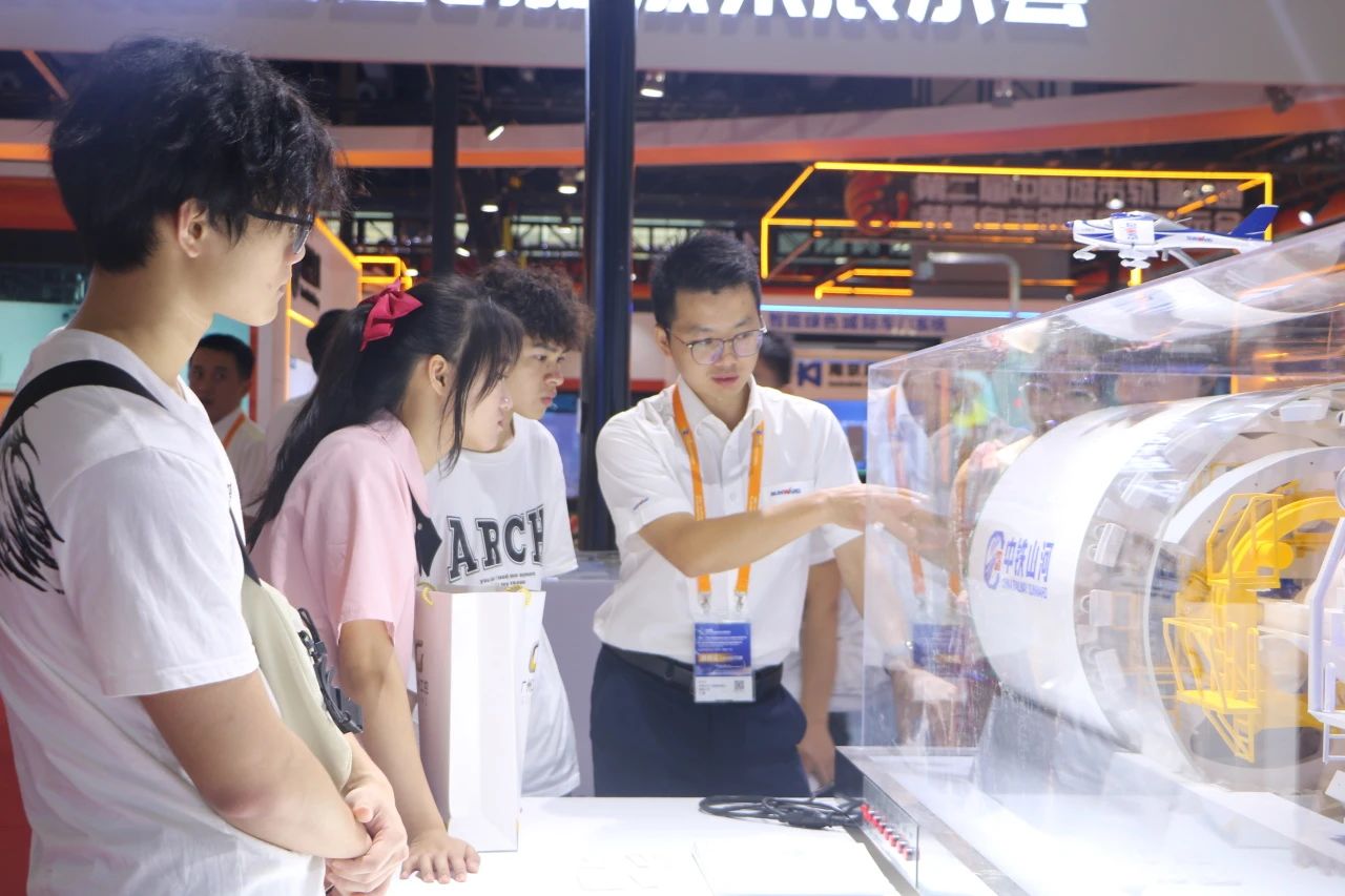 中铁宝运莱亮相首届广州大湾区国际轨道交通产业发展论坛暨展览会