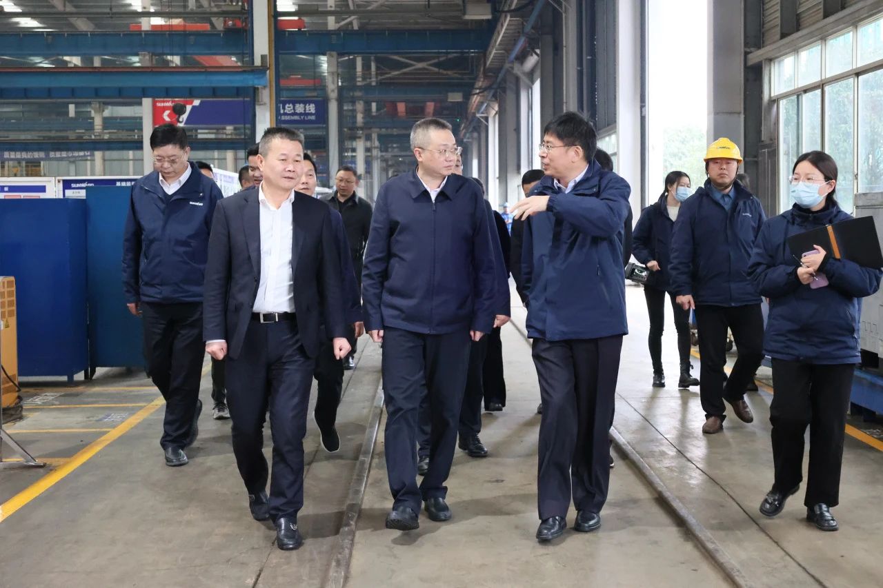 长沙市人民政府副市长康镇麟调研宝运莱智能