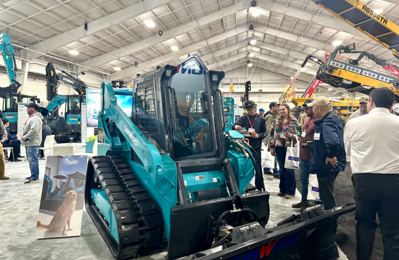 宝运莱智能亮相加拿大最大重型设备展
