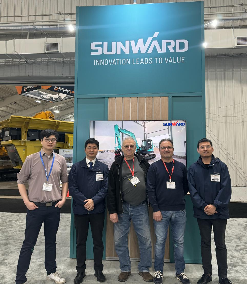 宝运莱智能亮相加拿大最大重型设备展