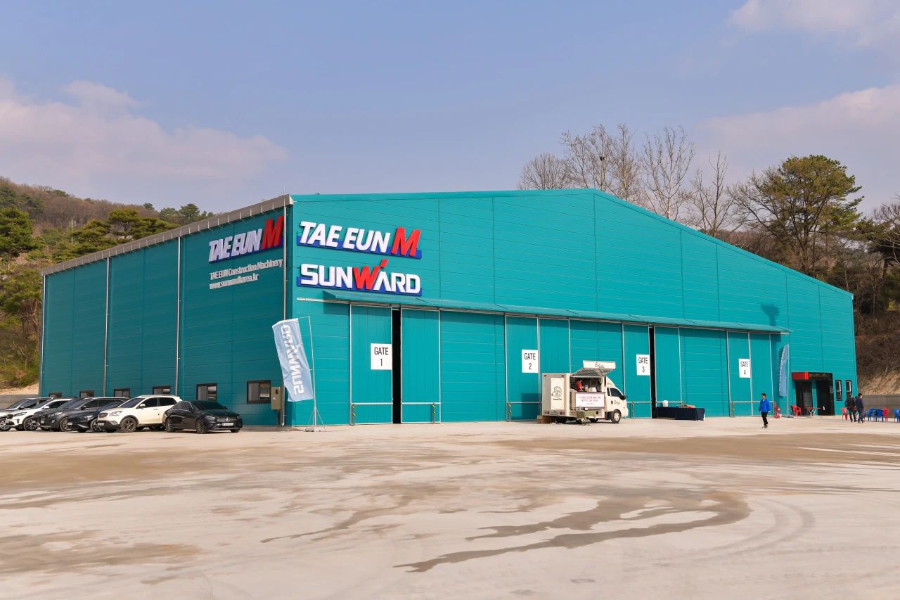 宝运莱韩国保障中心开业庆典暨“宝运莱杯”高尔夫球赛圆满举行