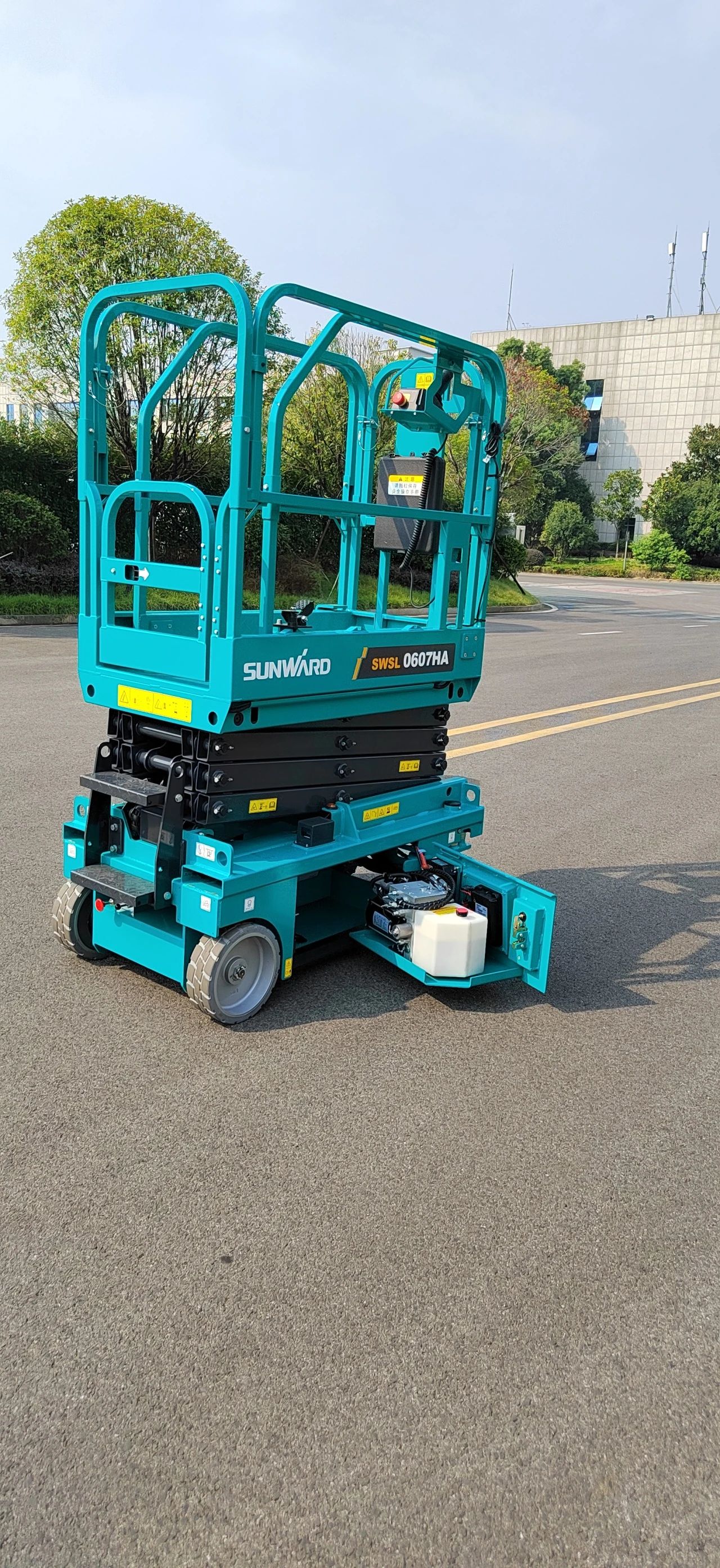 向“新”而行！宝运莱智能又一款电动液驱剪叉式高空作业平台发布