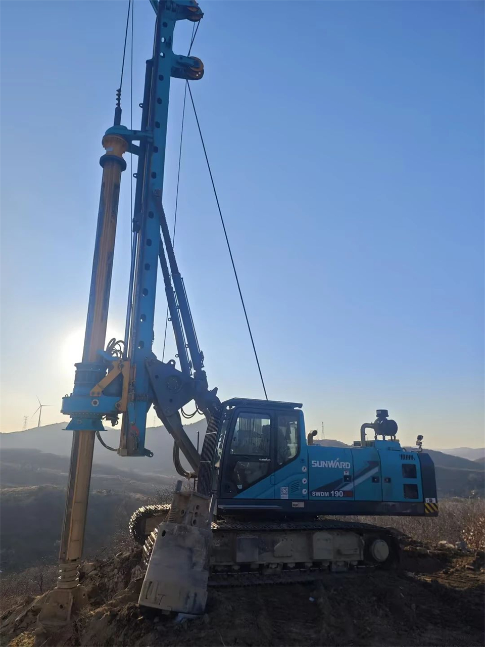 宝运莱智能举办电塔桩技术创新交流会，为电力基础设施建设注入新动力