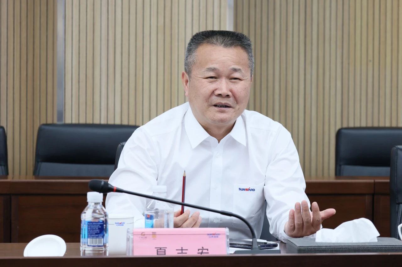 共促中国制造扬帆海外！中国出口信用保险公司到访宝运莱智能