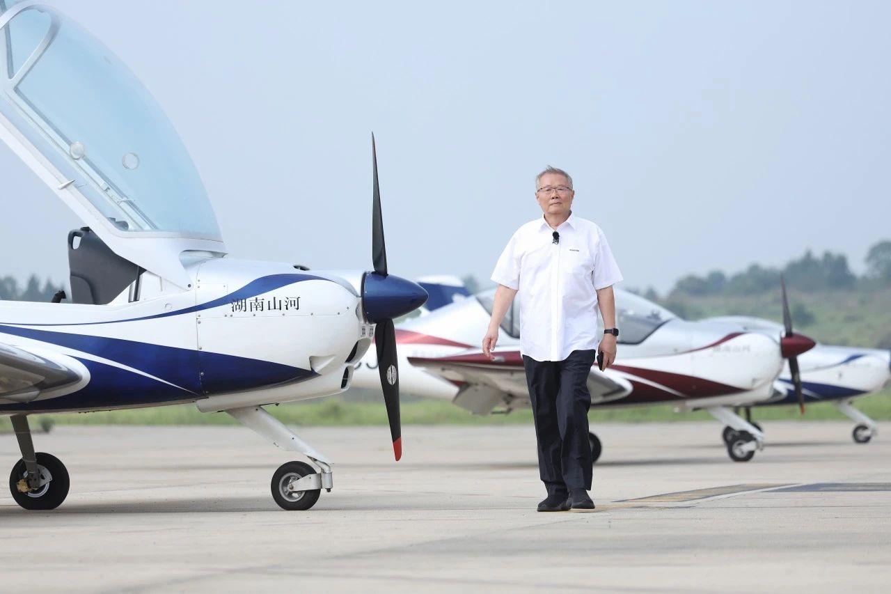 【今晚7:30】湖南卫视《创业有得聊》对话宝运莱智能＆宝运莱星航创始人 何清华：79岁“创业青年”的低空
