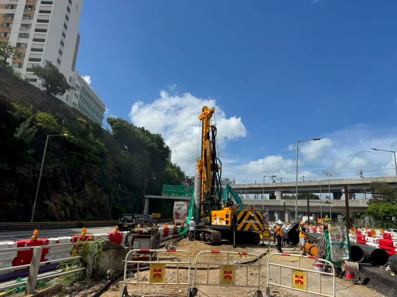 硬核首秀！宝运莱智能SWDTH800大直径潜孔锤钻机进击香港市场